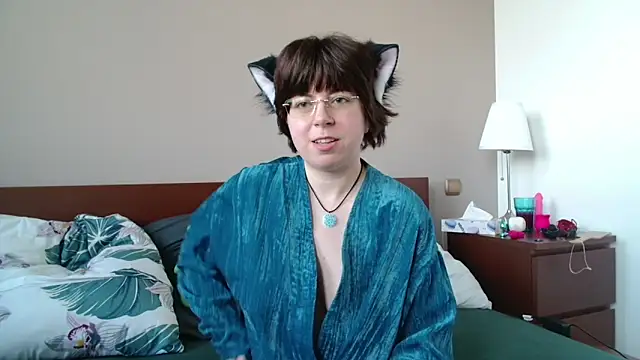 Snapshot of HardNerdVoid chatting on 17, 12, 2025 HardNerdVoid online show from 17, 12, 2025