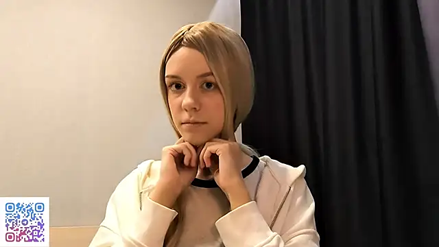 Snapshot of LesterHasting chatting on 12, 10, 2025 LesterHasting online show from 12, 10, 2025