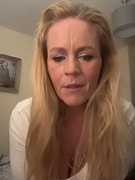 Carmen36XX online show from 16, 10, 2025