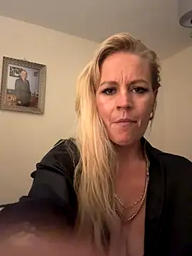 Carmen36XX online show from 29, 10, 2025