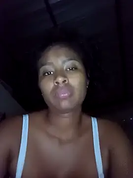 Snapshot of _Canella_ chatting on 29, 10, 2025 Canella online show from 29, 10, 2025