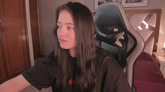 Snapshot of HaathorX chatting on 21, 11, 2025 HaathorX online show from 21, 11, 2025