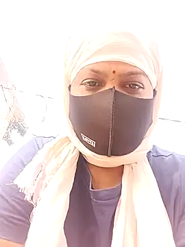 Mona darling21 online show from 24, 10, 2025