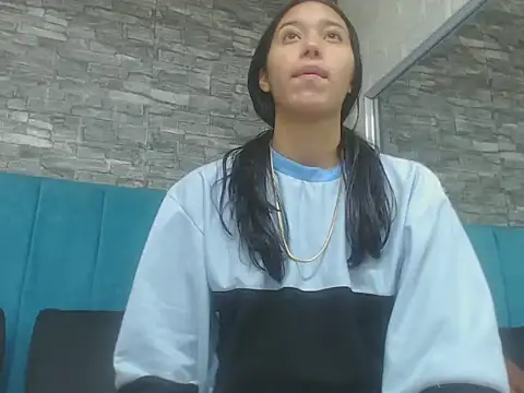 Lil Rose2006 online show from 4, 10, 2025