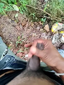 Snapshot of DICKLANKA chatting on 21, 12, 2025 DICKLANKA online show from 21, 12, 2025