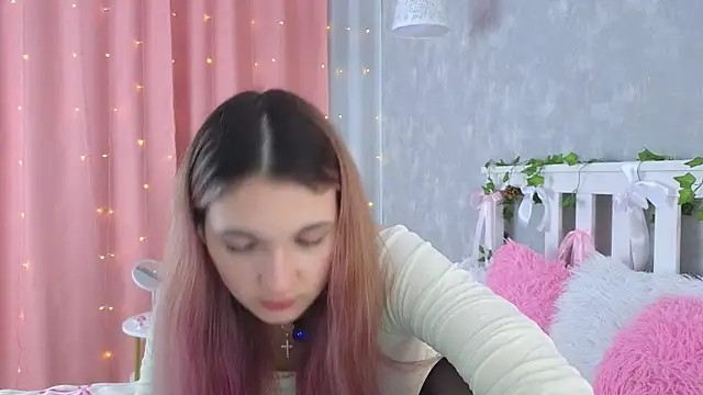 Snapshot of vivyboo111 chatting on 27, 5, 2026 vivyboo111 online show from 27, 5, 2026