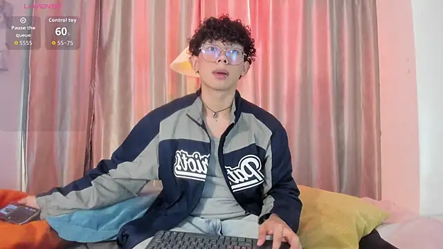 liam twiink online show from 3, 5, 2026