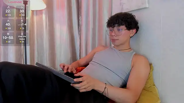 liam twiink online show from 6, 5, 2026