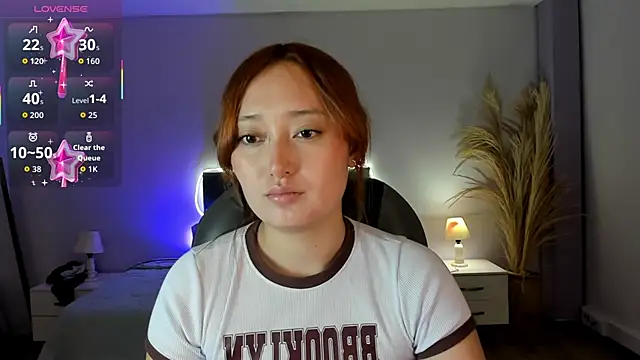 Snapshot of Samara_Hilton_2 chatting on 27, 9, 2025 Samara Hilton 2 online show from 27, 9, 2025