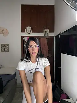 Julieta Duque online show from 25, 3, 2026