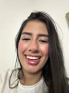 Julieta Duque online show from 23, 4, 2026