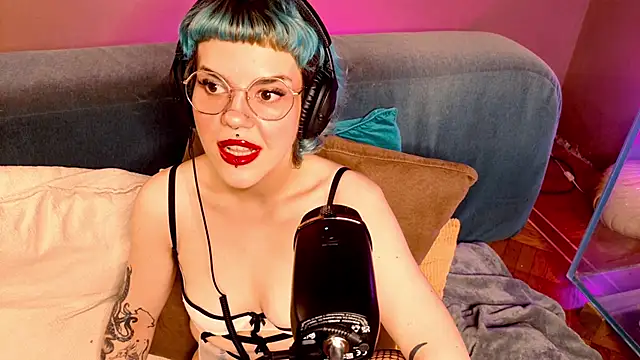 Snapshot of tacodeluxxxe chatting on 23, 9, 2025 tacodeluxxxe online show from 23, 9, 2025