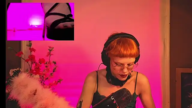 Snapshot of tacodeluxxxe chatting on 21, 4, 2026 tacodeluxxxe online show from 21, 4, 2026