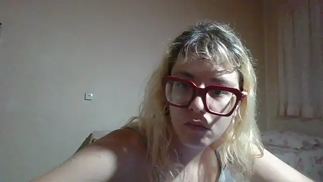 Snapshot of BlondieTami chatting on 7, 1, 2026 BlondieTami online show from 7, 1, 2026