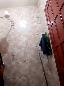 Snapshot of Crislove22 chatting on 15, 10, 2025 Crislove22 online show from 15, 10, 2025