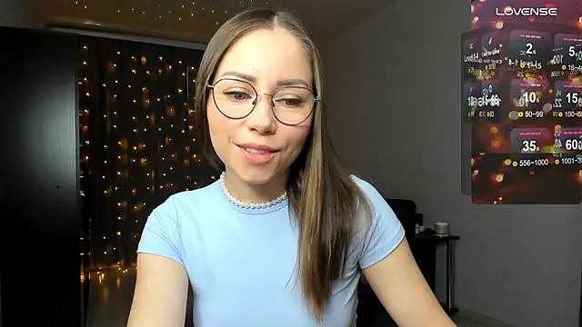 Snapshot of fun_nd_bun chatting on 5, 10, 2025 fun nd bun online show from 5, 10, 2025