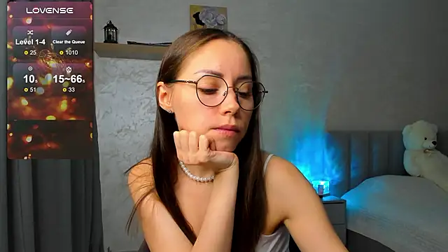 Snapshot of fun_nd_bun chatting on 8, 3, 2026 fun nd bun online show from 8, 3, 2026