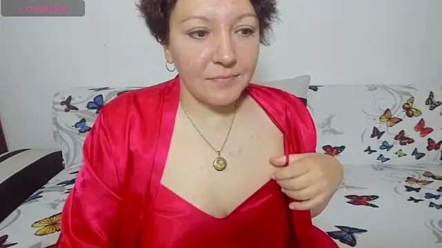 Snapshot of MayaBlowsXYou chatting on 2, 10, 2025 MayaBlowsXYou online show from 2, 10, 2025