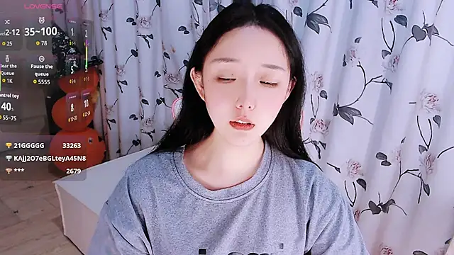 Niannian- online show from 5, 11, 2025