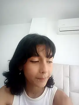 Snapshot of xoxo_milk chatting on 20, 9, 2025 xoxo milk online show from 20, 9, 2025