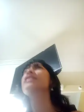 Snapshot of xoxo_milk chatting on 7, 10, 2025 xoxo milk online show from 7, 10, 2025