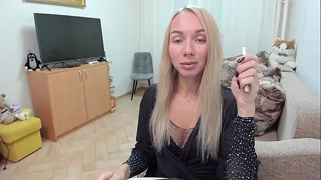 AlisiaCat online show from 13, 1, 2026