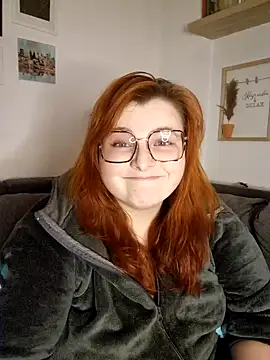 Snapshot of Chrissiosaurus chatting on 28, 10, 2025 Chrissiosaurus online show from 28, 10, 2025