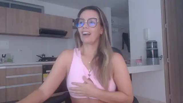 LovePaula online show from 23, 2, 2026