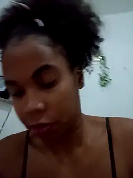 Snapshot of PrettahSantos chatting on 27, 9, 2025 PrettahSantos online show from 27, 9, 2025