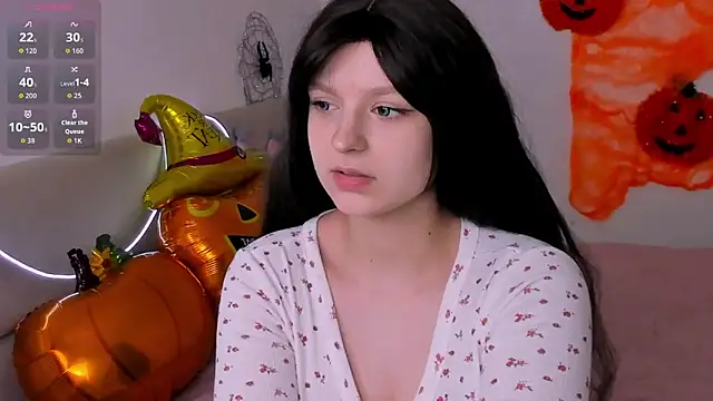 AishaAysitt online show from 21, 10, 2025