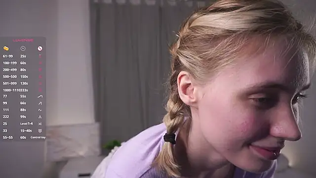 HoneyRay online show from 22, 9, 2025