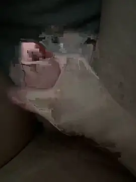 Snapshot of 20yearsoldhere chatting on 2, 2, 2026 20yearsoldhere online show from 2, 2, 2026