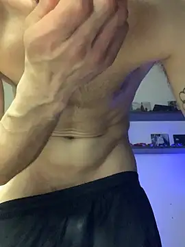 Snapshot of alessiobaz chatting on 18, 3, 2026 alessiobaz online show from 18, 3, 2026