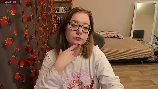 LovelyGirlLisa online show from 10, 10, 2025