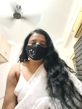 Snapshot of Charm_Queen chatting on 11, 2, 2026 Charm Queen online show from 11, 2, 2026