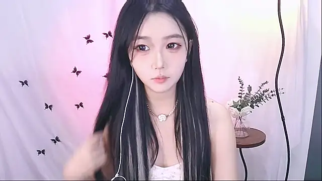 Snapshot of Miao-Maimiao chatting on 3, 12, 2025 Miao-Maimiao online show from 3, 12, 2025