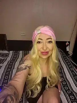 siennatempt online show from 4, 10, 2025