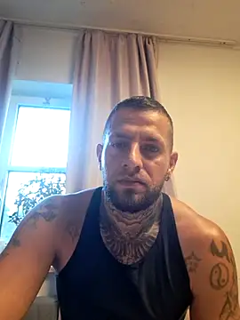 Danielxxxbbn online show from 3, 10, 2025