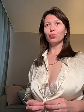 EllaCanny online show from 5, 5, 2026