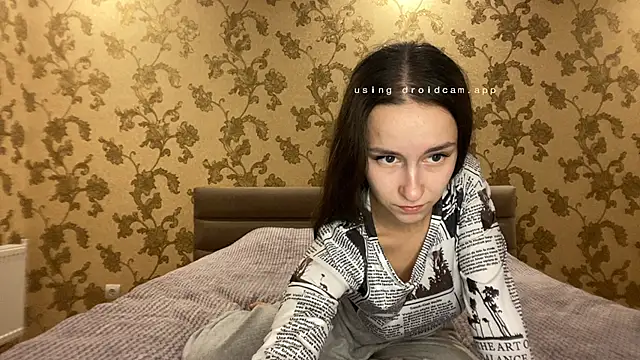 RiriLovesYouu online show from 29, 9, 2025