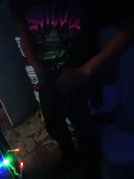 Snapshot of HungHangup chatting on 10, 10, 2025 HungHangup online show from 10, 10, 2025