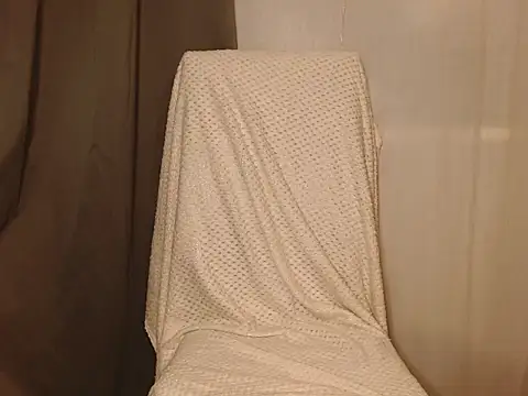 Snapshot of Mia28Mia chatting on 14, 3, 2026 Mia28Mia online show from 14, 3, 2026