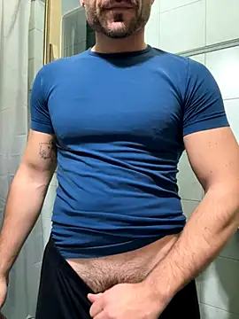 Snapshot of giovan2020 chatting on 1, 12, 2025 giovan2020 online show from 1, 12, 2025