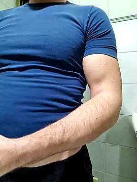 Snapshot of giovan2020 chatting on 12, 1, 2026 giovan2020 online show from 12, 1, 2026