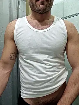 Snapshot of giovan2020 chatting on 7, 3, 2026 giovan2020 online show from 7, 3, 2026