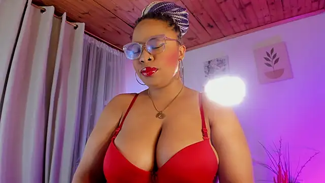 Lauraricci   online show from 15, 7, 2026