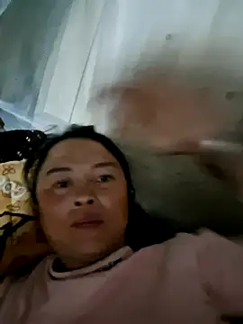 Snapshot of xuxulovezz chatting on 28, 7, 2026 xuxulovezz online show from 28, 7, 2026