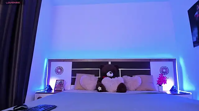 Snapshot of sweet_girl_next_door chatting on 29, 9, 2025 sweet girl next door online show from 29, 9, 2025