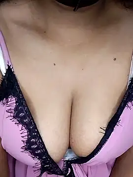 LylyCii96 online show from 26, 10, 2025