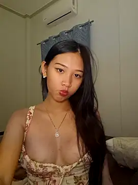 Bunny72772 online show from 24, 10, 2025